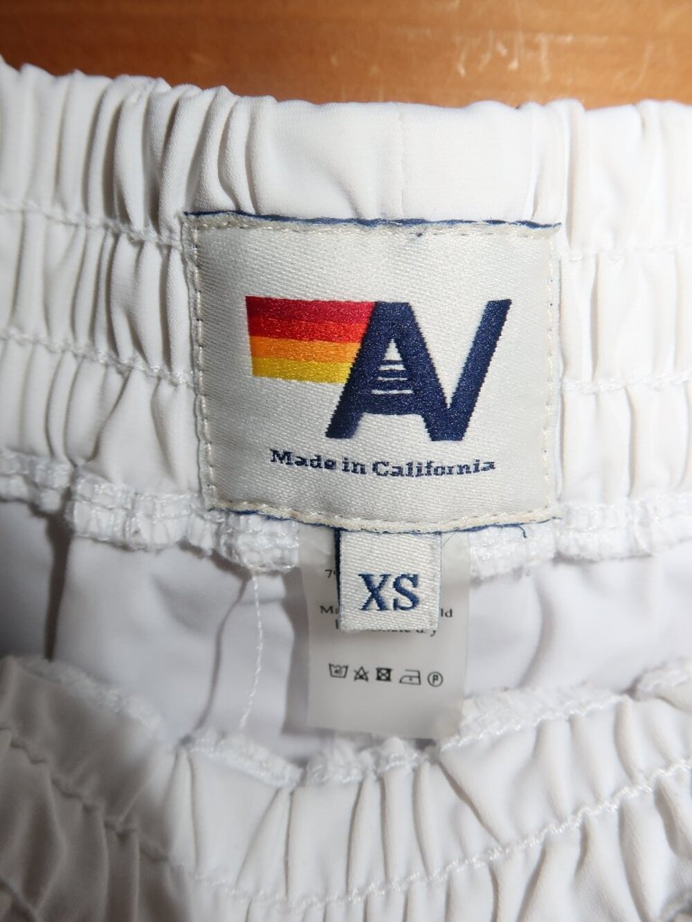 Aviator Nation Women's 5 Stripe Flex Board Shorts in White Rainbow | Women's XS - Picture 4 of 4